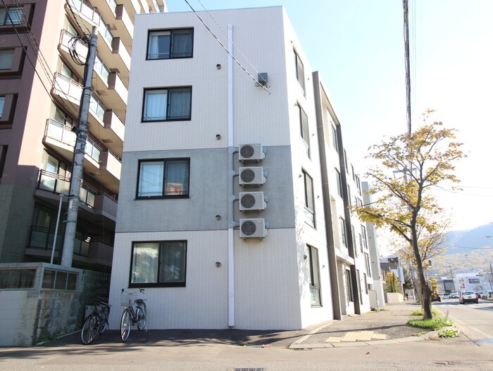 ALPHA南円山の物件外観写真