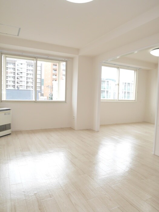 MORE　TONDENの物件内観写真