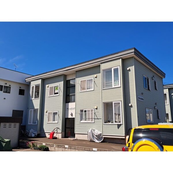 ブリーズ3・7Aの物件外観写真