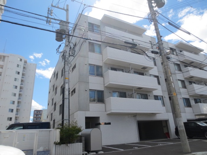 グランディールＮ２１　EASTの物件外観写真