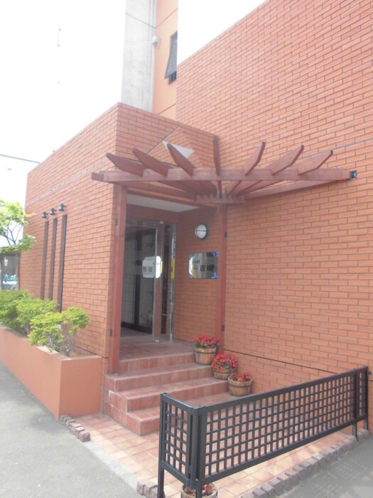 リンツ西野の物件外観写真