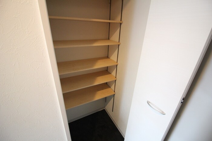 MODENA円山の物件内観写真