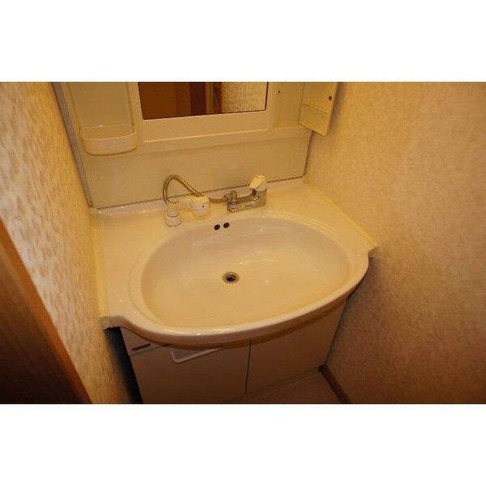 ルミエール美園Cの物件内観写真