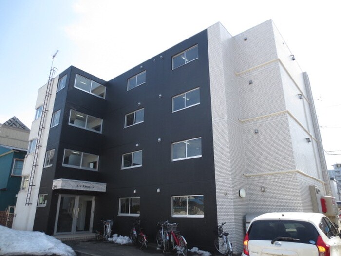 INOVE札幌北16条の物件外観写真