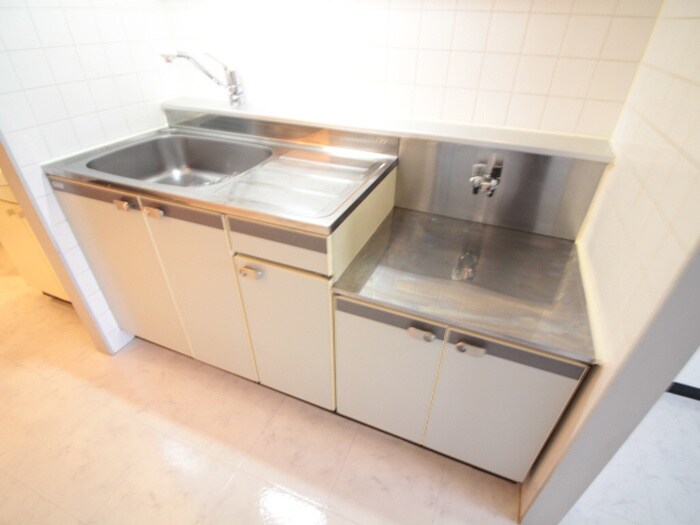 ビバリ－ヒルズの物件内観写真