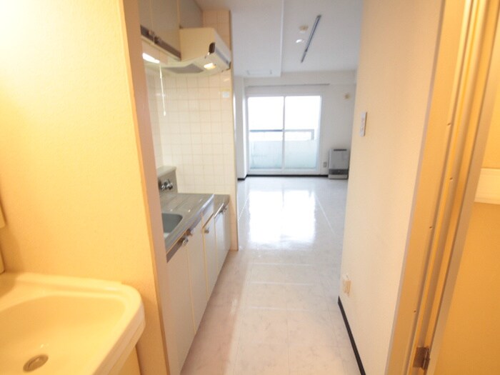 ビバリ－ヒルズの物件内観写真