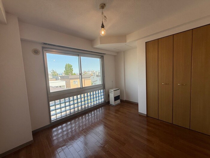 モンターニュプログレの物件内観写真