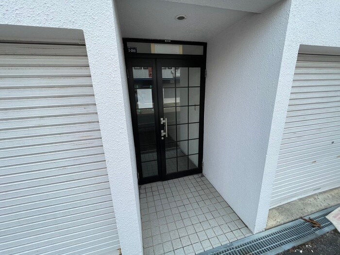 エミネンス美園　１１４の物件外観写真