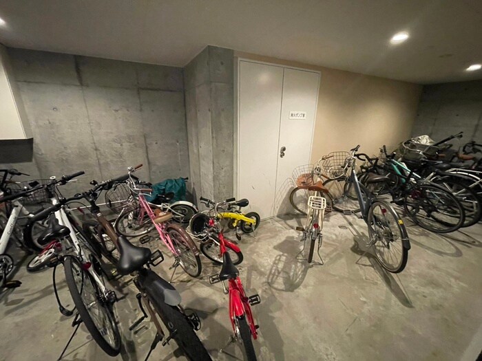 ピオネロ伏見の物件外観写真