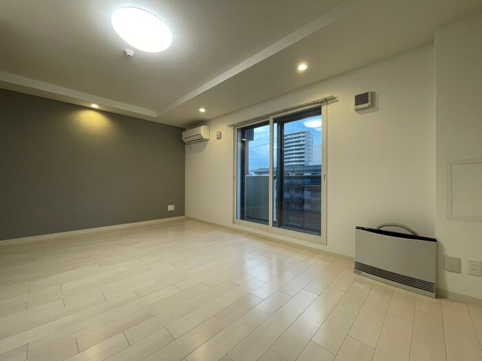 ピオネロ伏見の物件内観写真