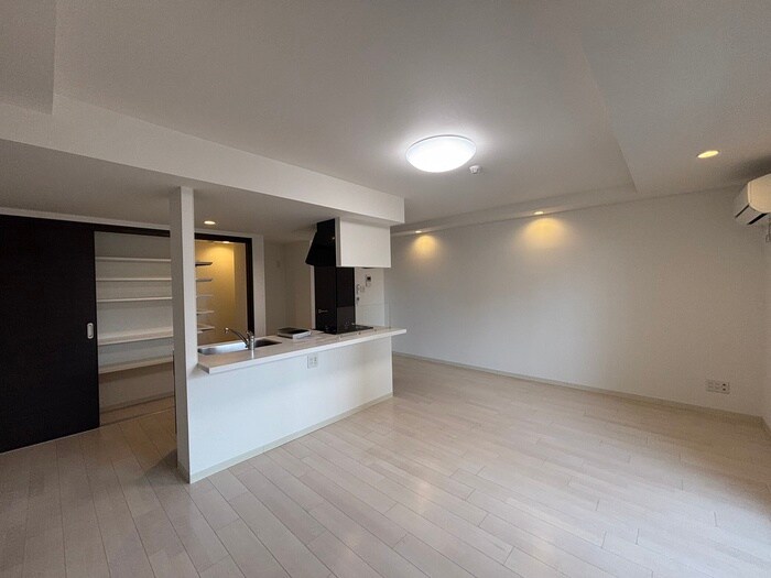 ピオネロ伏見の物件内観写真