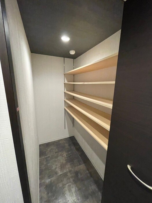 ピオネロ伏見の物件内観写真