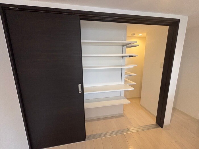 ピオネロ伏見の物件内観写真