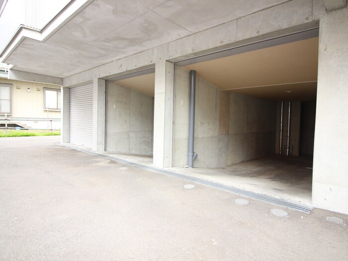 メゾンアヴェニューアヌの物件外観写真