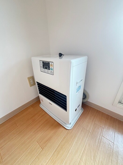 ﾌｧｲﾌﾞ・ｳｪｰﾌﾞの物件内観写真