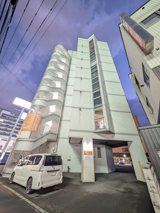 クィーンズ山の手の物件外観写真