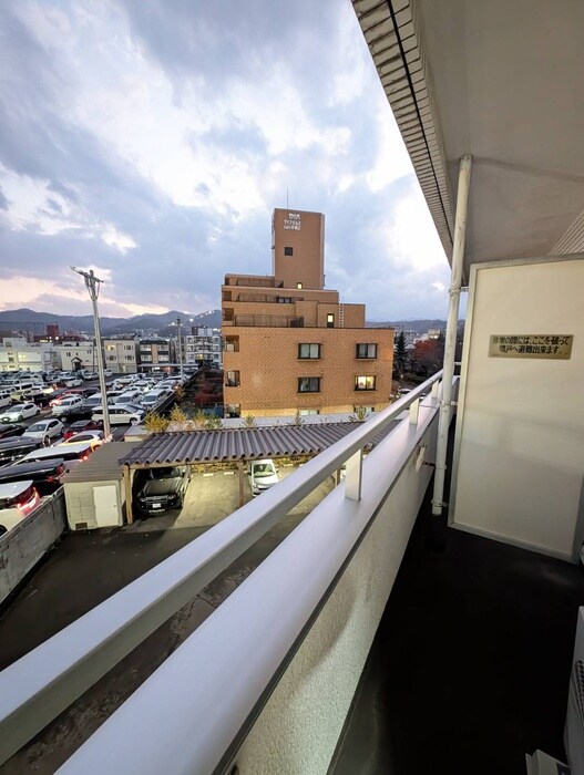 クィーンズ山の手の物件内観写真