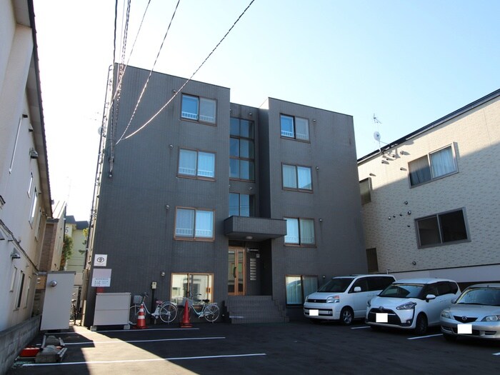 コ－タス月寒東の物件外観写真