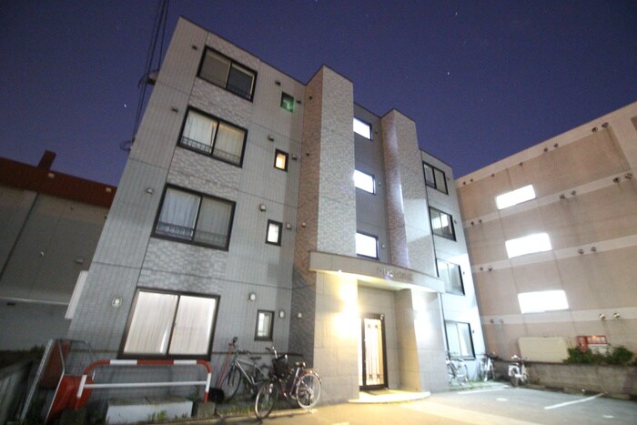 クレッセントＫの物件外観写真