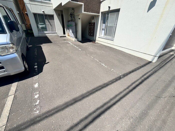 ﾋﾙｺｰﾄ宮の森ｲｰｽﾄｳｲﾝｸﾞの物件外観写真