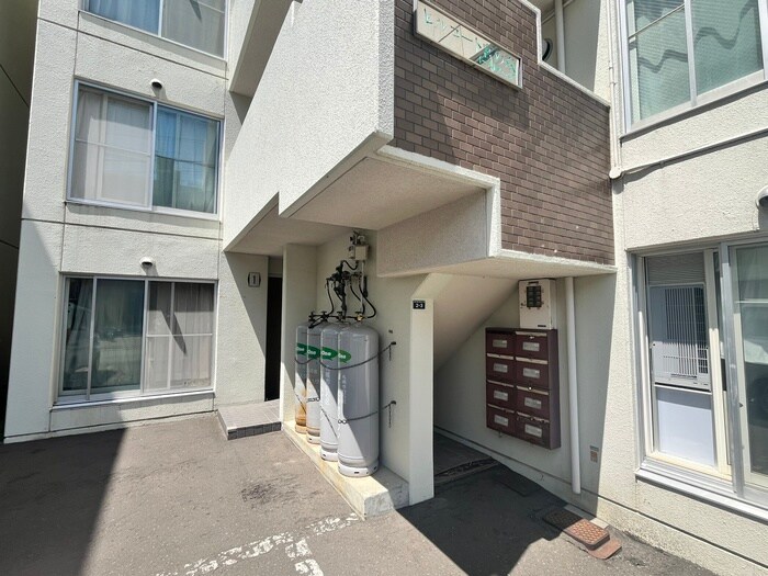 ﾋﾙｺｰﾄ宮の森ｲｰｽﾄｳｲﾝｸﾞの物件外観写真