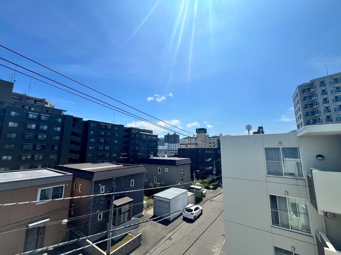 ﾋﾙｺｰﾄ宮の森ｲｰｽﾄｳｲﾝｸﾞの物件内観写真