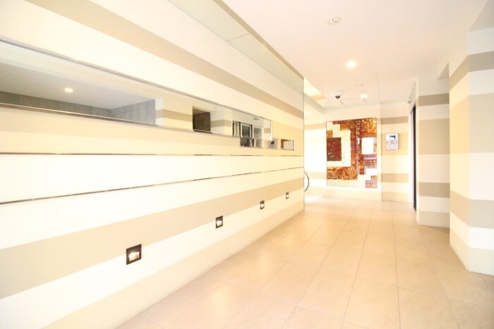 angelot HONGODORIの物件外観写真