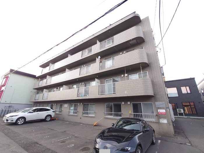 マリノス２４の物件外観写真