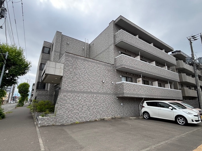 メゾン・ド・ヴィレ北２３条の物件外観写真