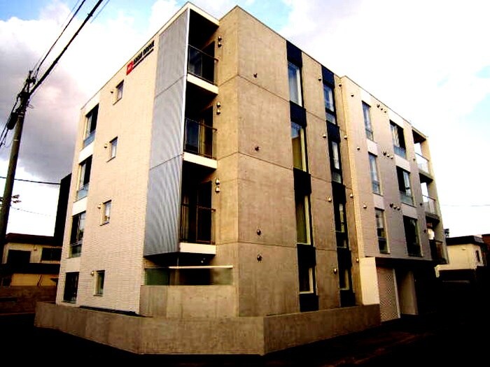 カサトレス西町の物件外観写真