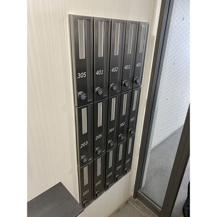 カサトレス西町の物件外観写真