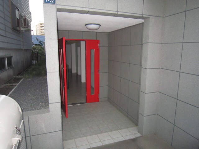 グランメゾンイ－ストの物件外観写真