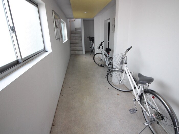 グランメゾンイ－ストの物件外観写真