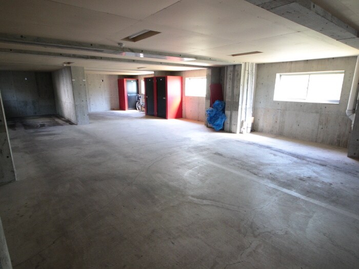 グランメゾンイ－ストの物件外観写真