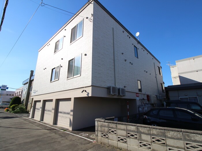 サリータ・ウノの物件外観写真