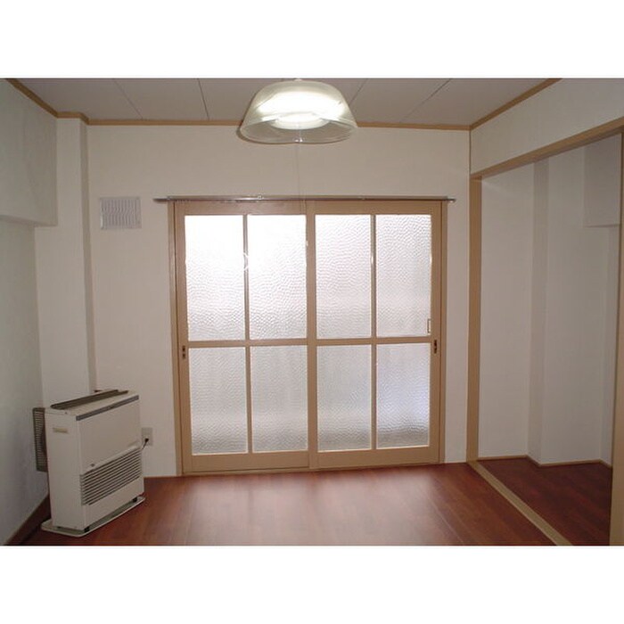 内山マンションの物件内観写真