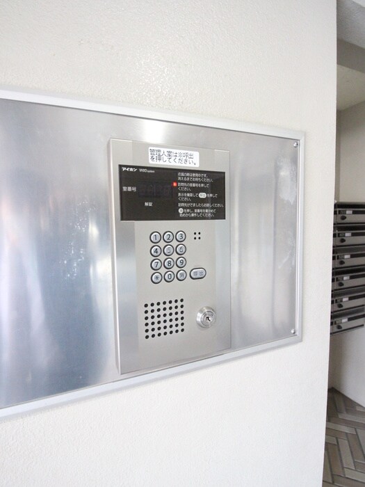 ア－ベインハウス中の島の物件外観写真