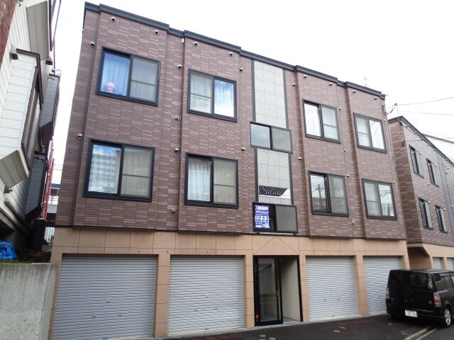 サル－トの物件外観写真