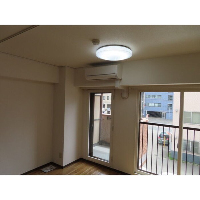 パ－クヒルズ大通中央の物件内観写真