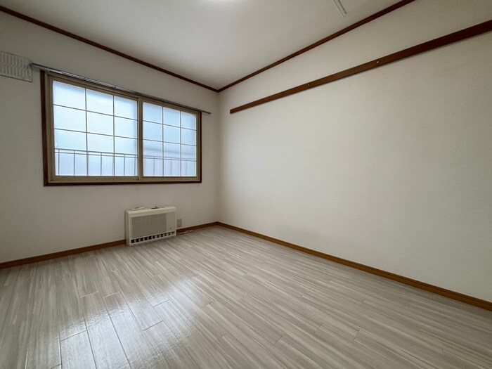 ＥＹＥ ＳＴＡＧＥ　山鼻の物件内観写真