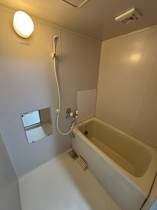 ＥＹＥ ＳＴＡＧＥ　山鼻の物件内観写真