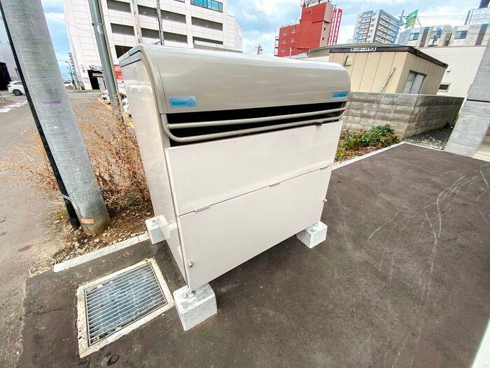 カレラ月寒　セカンドの物件外観写真