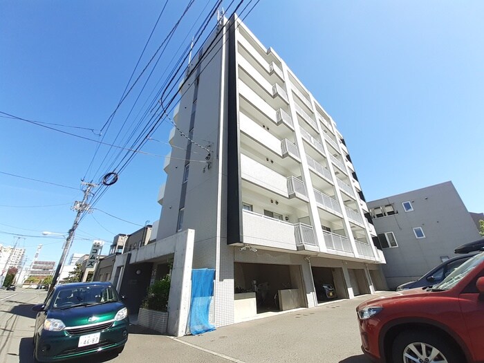 Ambiente619の物件外観写真