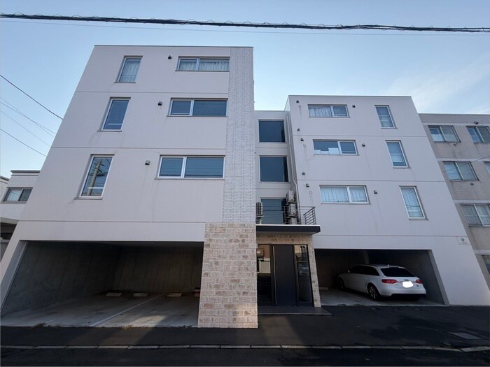 SENNA元町の物件外観写真