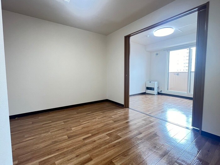 パ－クヒルズ中の島２１の物件内観写真