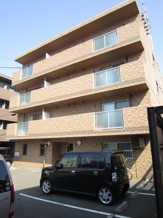 アパートメントハウスの物件外観写真