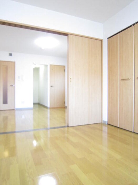 アパートメントハウスの物件内観写真