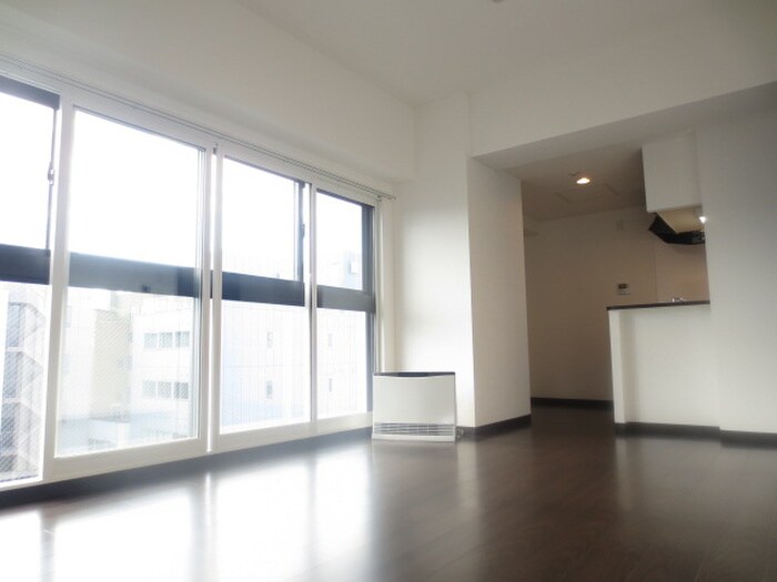 スペチアーレ・プリーモの物件内観写真