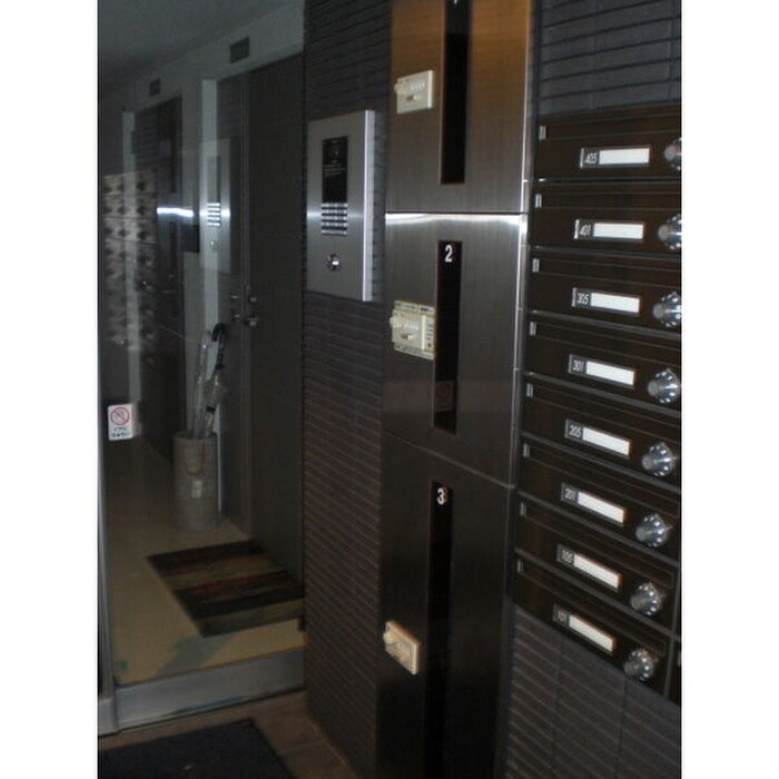 ルヌアージュ東区役所前の物件外観写真