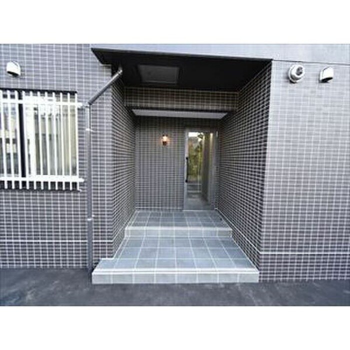 ラグジースペース栄通１２の物件外観写真